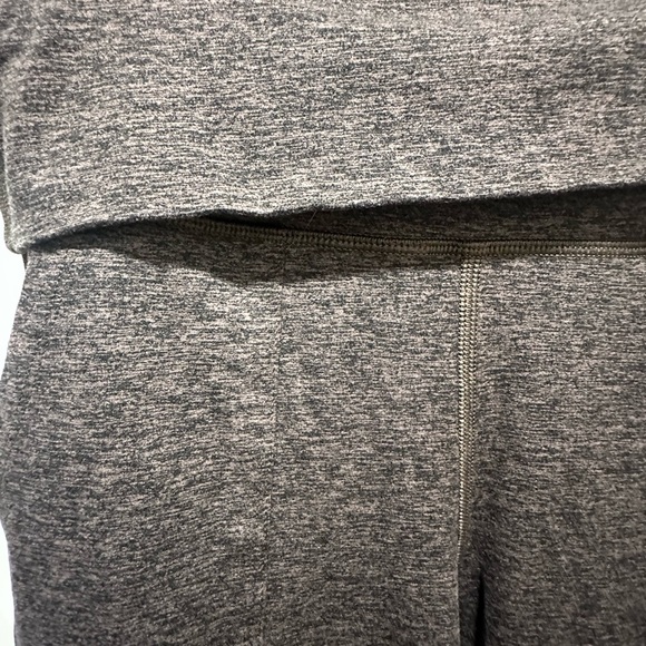 Offline by Aerie The Hugger High Waist Foldover Flare High Rise Legging Size S - Picture 3 of 5